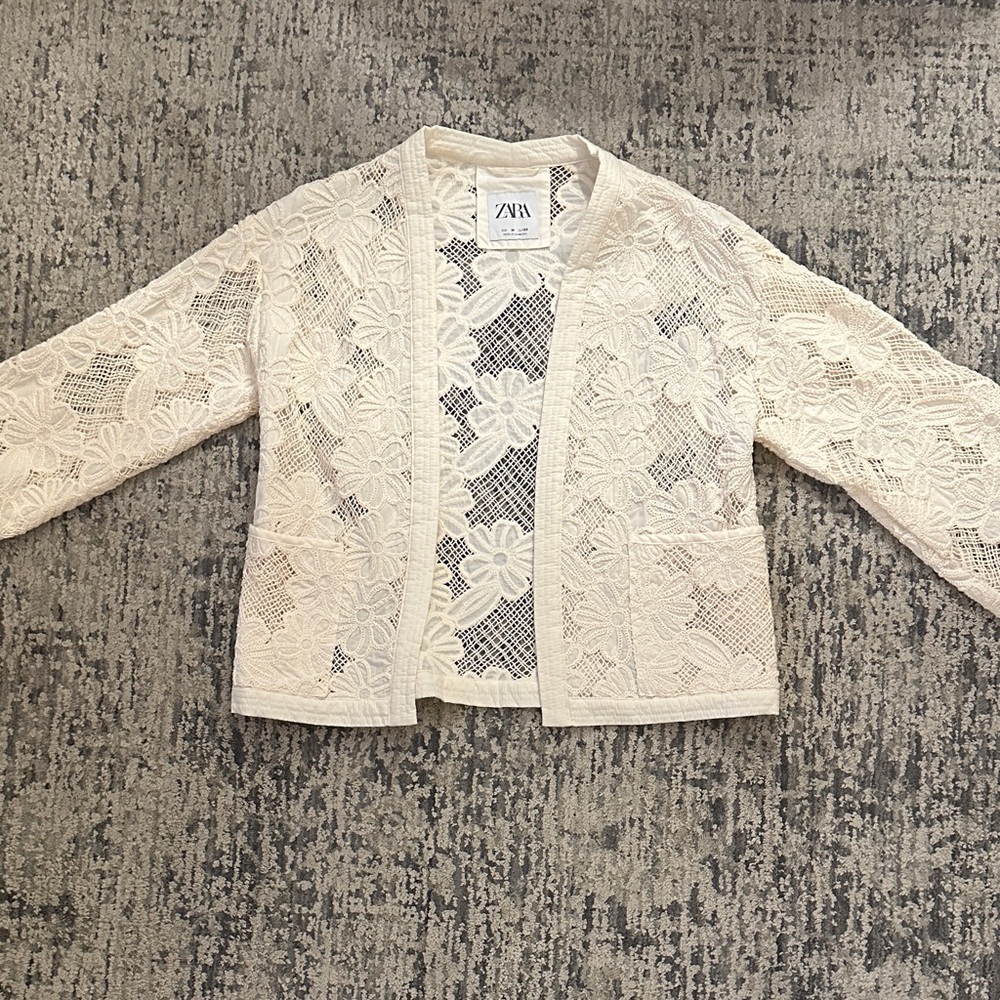 Zara Ivory Floral Lace Open Front Jacket